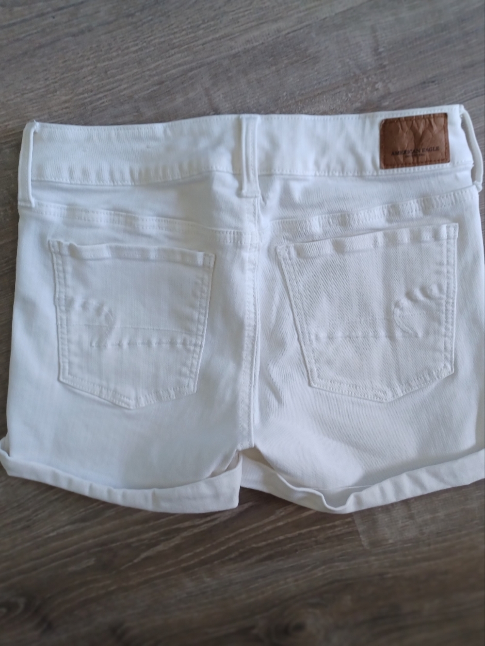 American Eagle Low Rise White Rolled Cuff Midi Denim Shorts - Picture 3 of 5